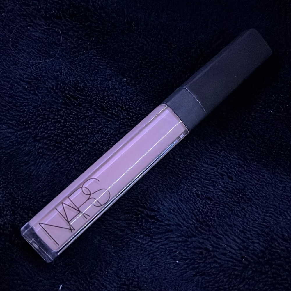 NARS Radiant Creamy Concealer in Light 1.25 Affogato